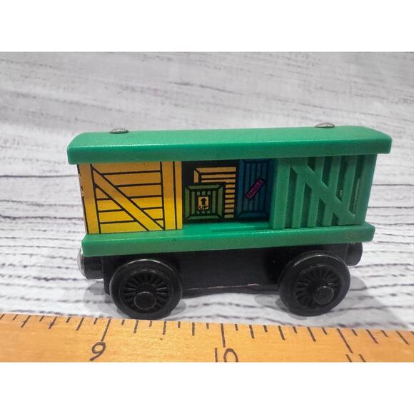Vintage 2002 Thomas & Friends Wooden Railway Box Car - Picture 3 of 4